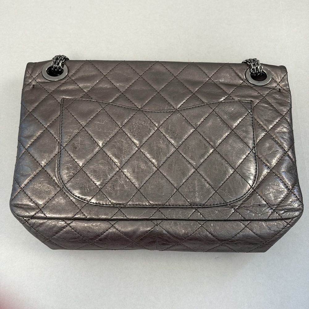 Chanel Metallic 2.55 Maxi Reissue Chain Shoulder Bag - Picture 3 of 7